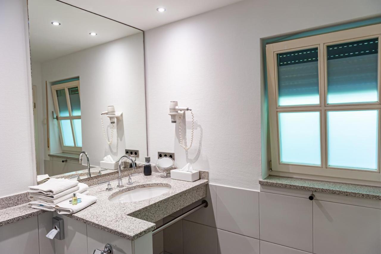 Landgut Schill Hotel Osthofen Ngoại thất bức ảnh