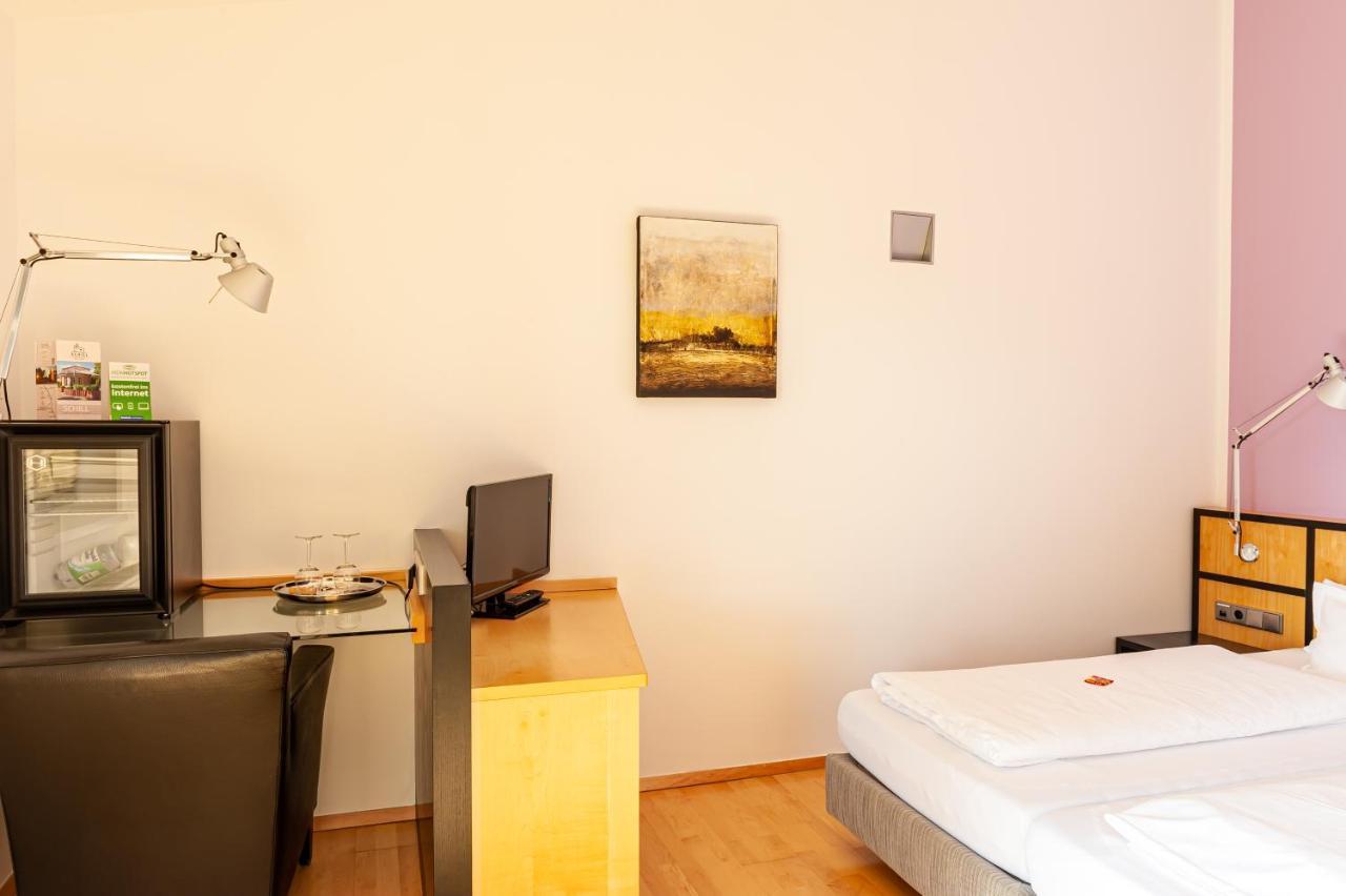 Landgut Schill Hotel Osthofen Ngoại thất bức ảnh
