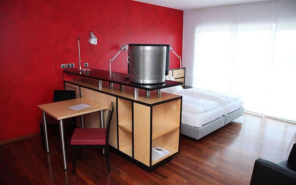 Landgut Schill Hotel Osthofen Ngoại thất bức ảnh